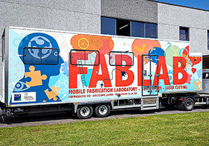Covering complet de la remorque de camion Fablab